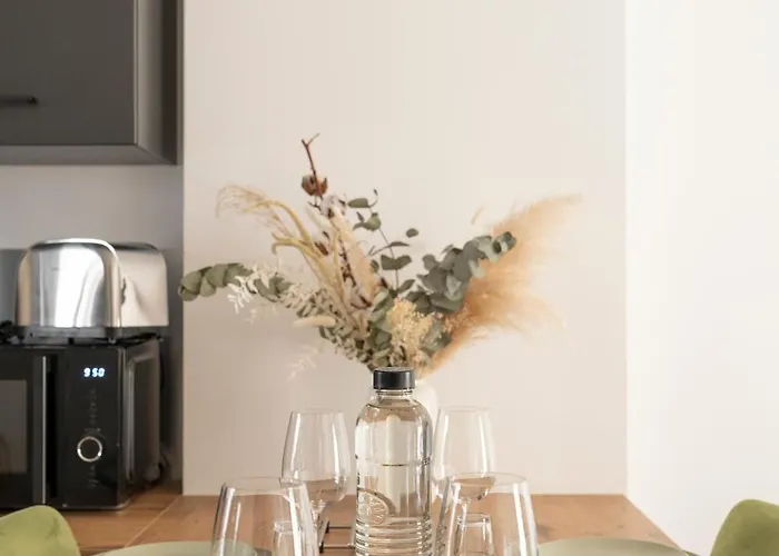 Апартаменты L'eclat De Gambetta - Place Stanislas - 6 Pers Нанси