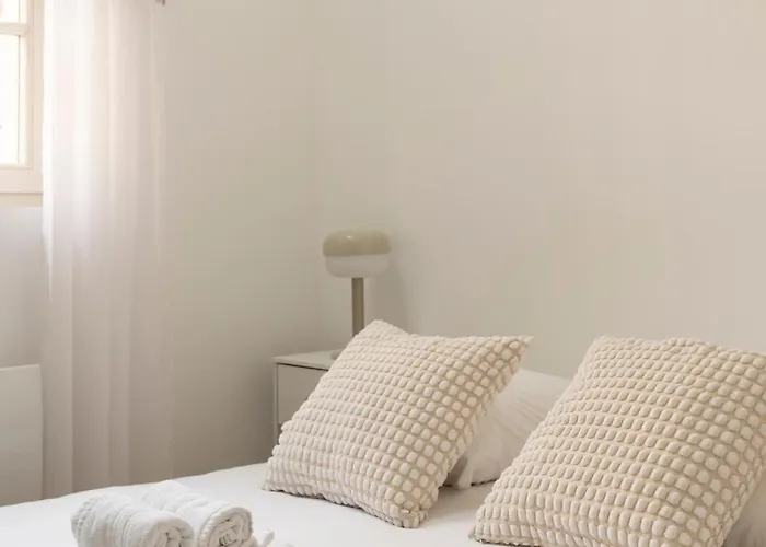 Апартаменты L'eclat De Gambetta - Place Stanislas - 6 Pers Нанси